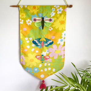 Summer Flies By Banner Embroidery PDF pattern